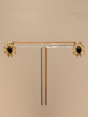 Vintage 14K Yellow Gold Black Onyx Filigree Stud Earrings Pair 1.72g 14 K Backs